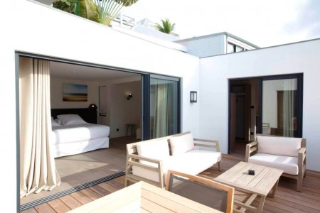 Amber Ocean View Suite with outdoor living